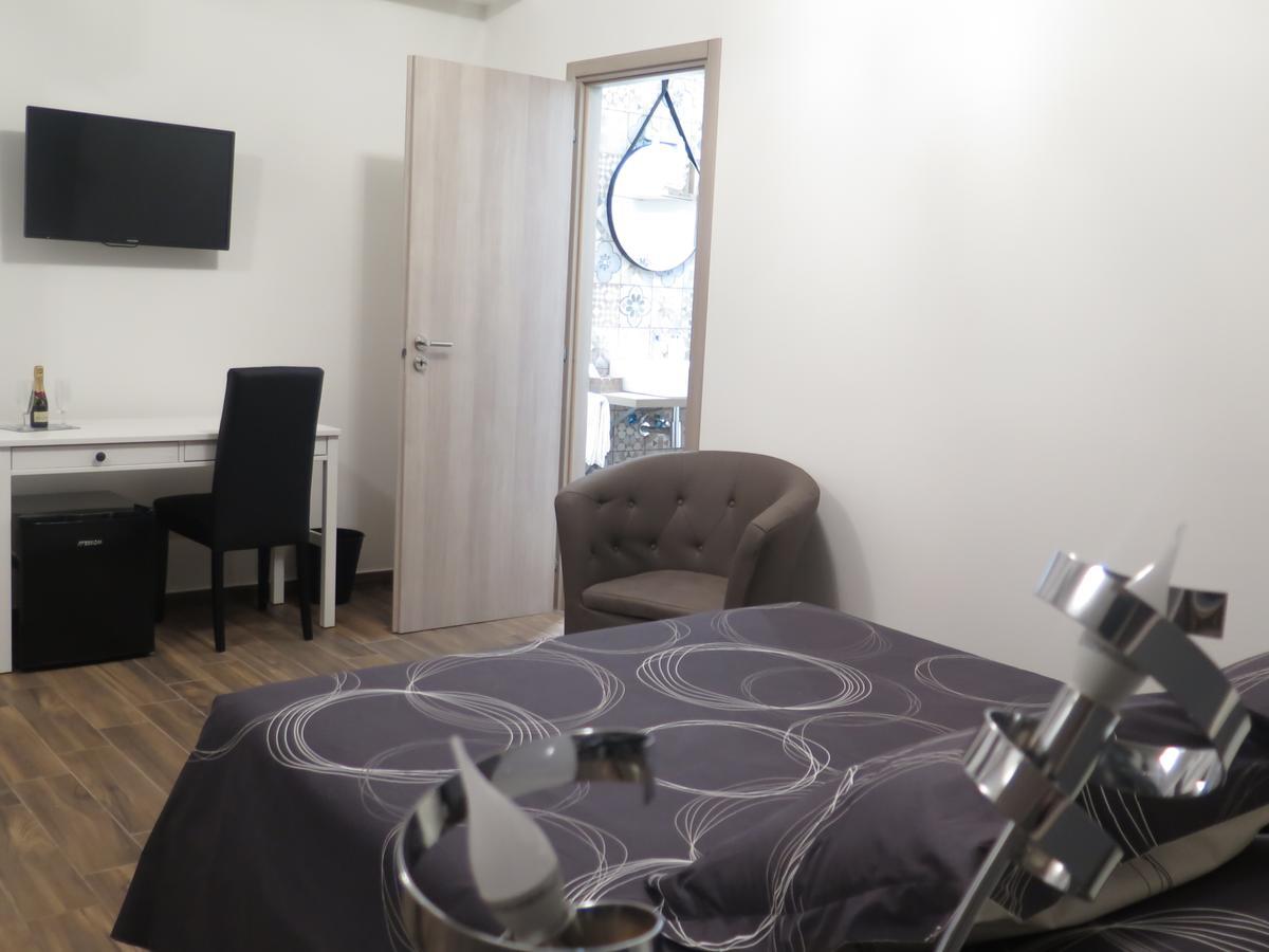 קטאניה Symposium Bed&Breakfast מראה חיצוני תמונה